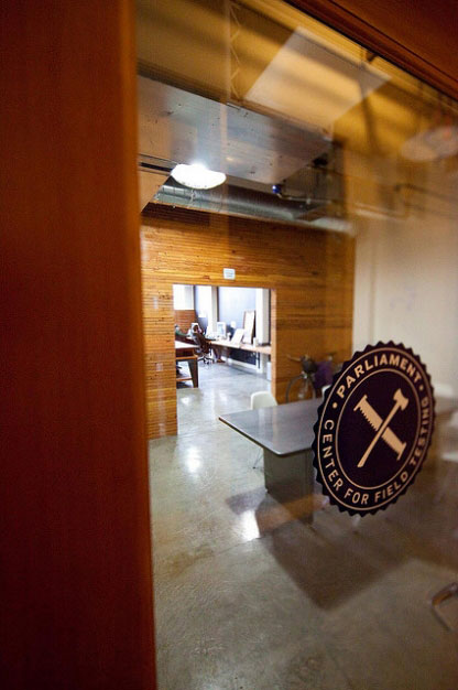 低成本Parliament工作室