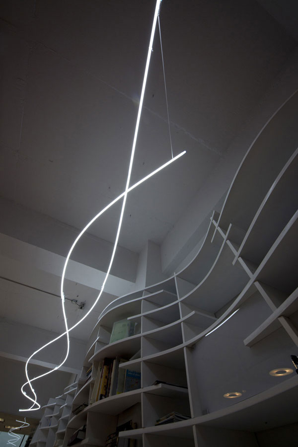 充满曲线的办公室