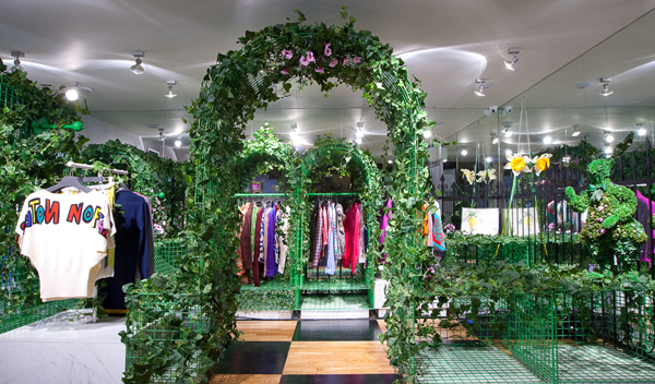 Mood Swings时装店