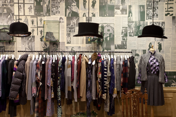 Mood Swings时装店