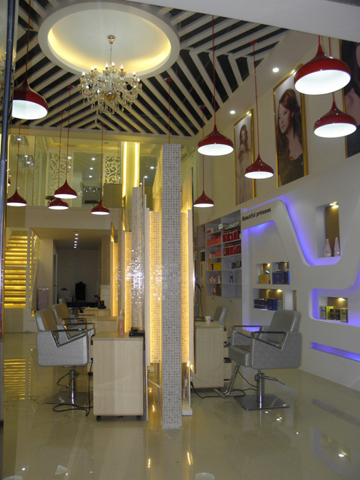 千纤丝语美发店