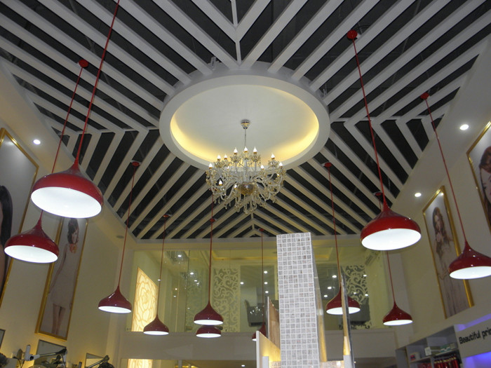 千纤丝语美发店