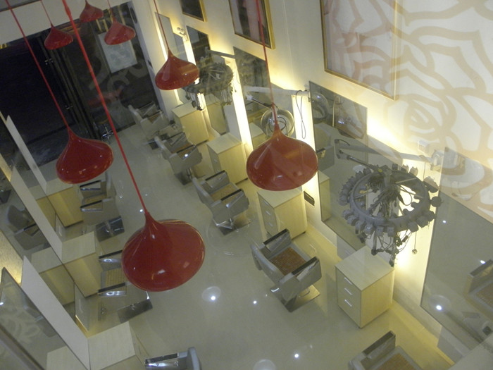 千纤丝语美发店